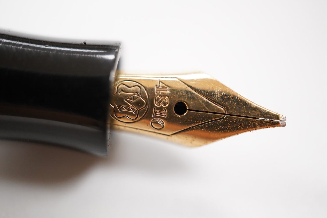 A Montblanc No.333.5 piston fill fountain pen in grey black marble